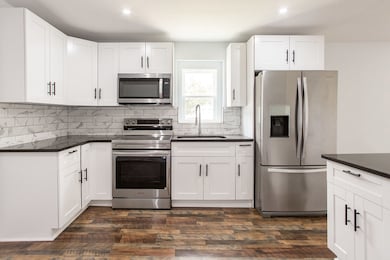 1125 Georgia St, Waycross, GA 31503 - photo 2