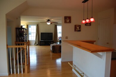 33 Daffodil Ct unit 207, South Grafton, MA 01560 - photo 7