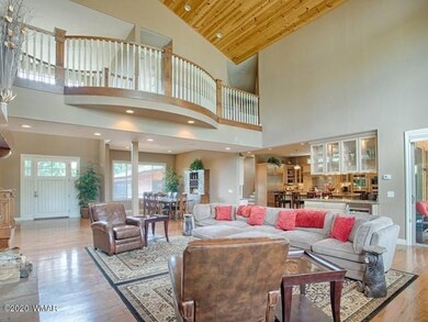 Living Room/Kitchen