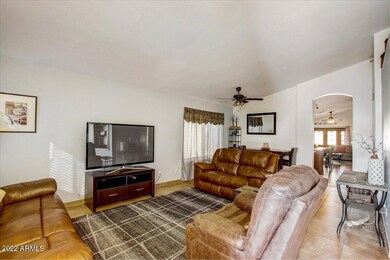 07-W Glenview Pl-007
