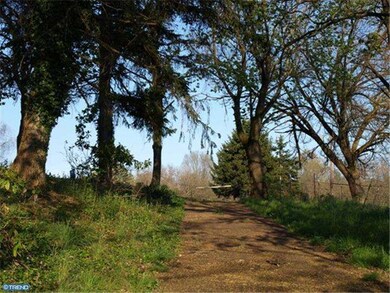 3180 Fennel Rd, Pennsburg, PA 18073 - photo 2