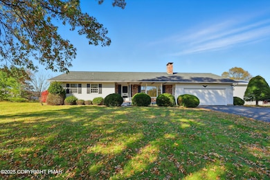 219 W Scott Ct, Brodheadsville, PA 18322 - photo 2