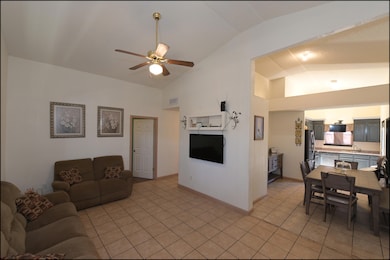 412 Katherine Dr, Horizon City, TX 79928 - photo 5