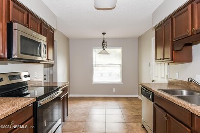 10644 Pinholster Rd, Jacksonville, FL 32218 - photo 7