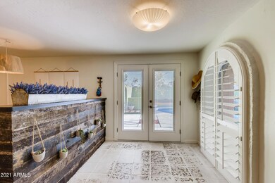 07 Foyer