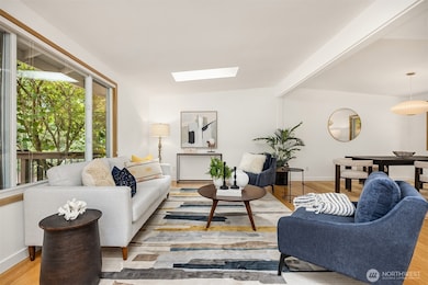 9820 NE Beach Crest Dr, Bainbridge Island, WA 98110 - photo 7