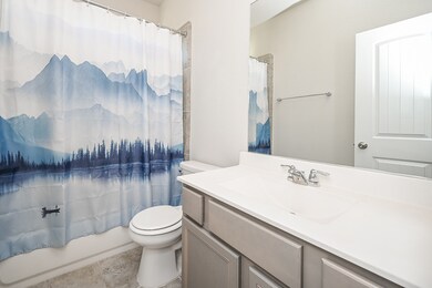 29627 Kynndal Shore Dr, Spring, TX 77386 - photo 6