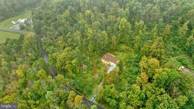 208 Witmer Rd, Reinholds, PA 17569 - photo 3