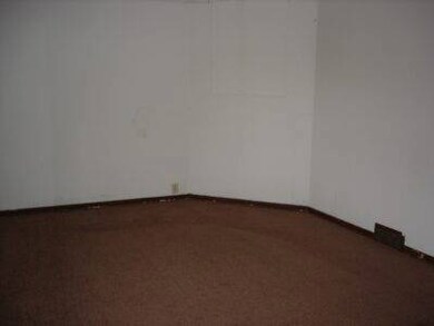 528 Inman St unit 1, Akron, OH 44306 - photo 2