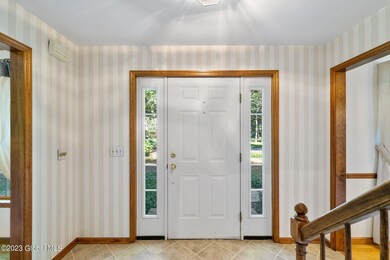 37-web-or-mls-10-berkshire-dr-w