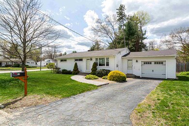 17 Greenlay St, Nashua, NH 03063 - photo 3