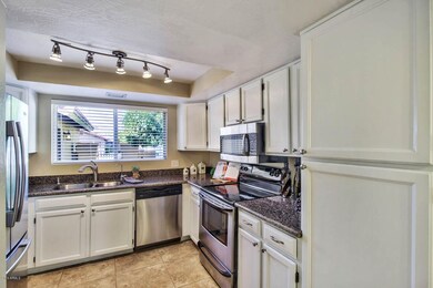 Kitchen_1