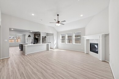 32402 Magnolia Glen Ln, Waller, TX 77484 - photo 3