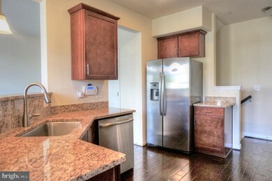 25237 Laureldale Terrace, Chantilly, VA 20152 - photo 5