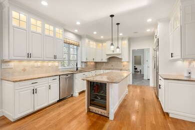 11 Bobolink Rd, Wellesley Hills, MA 02481 - photo 3