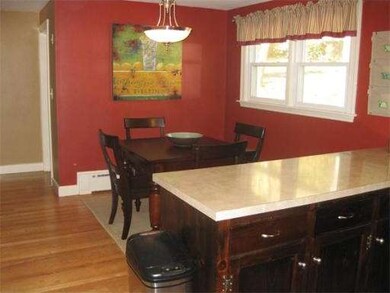 152 Clark Ln, Waltham, MA 02451 - photo 4