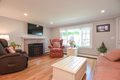 12 Walnut Ave, Franklin, MA 02038 - photo 4