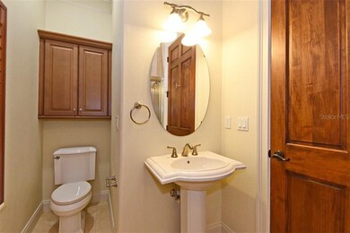 1st Floor En-Suite Bathroom