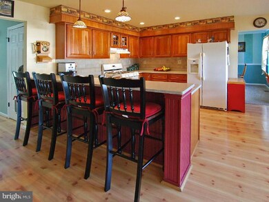 105 Annamarie Dr, Morrisville, PA 19067 - photo 5