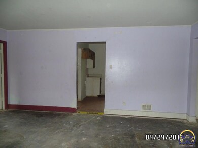 1404 SW 37th St, Topeka, KS 66611 - photo 5