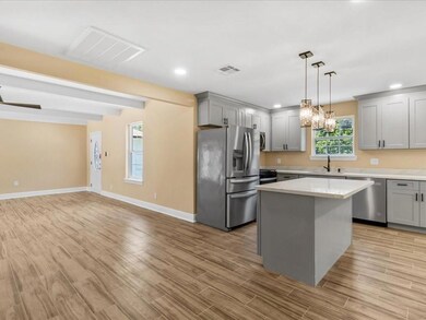 DINNING/KITCHEN