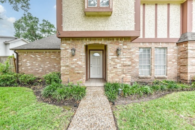 7107 Winding Walk Dr, Houston, TX 77095 - photo 2