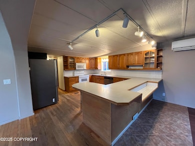 103 S Hungerford Hill Rd, Petersburg, AK 99833 - photo 6