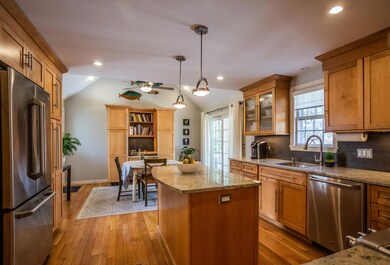 43 Arthur Ln, Yarmouth Port, MA 02675 - photo 4