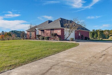 View of front of home with side 2-car garage