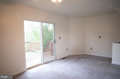 93 S Gala unit 447, Littlestown, PA 17340 - photo 4