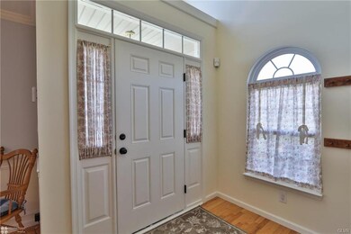 2050 Rolling Meadow Dr, Macungie, PA 18062 - photo 4