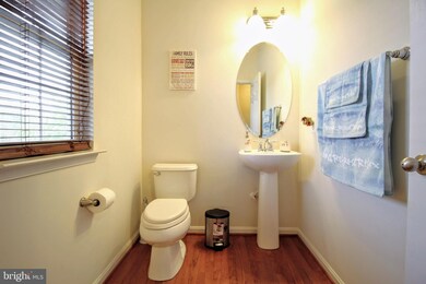 18474 Quantico Gateway Dr, Triangle, VA 22172 - photo 4