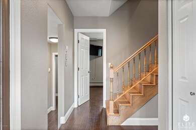 Stairway/Entrance
