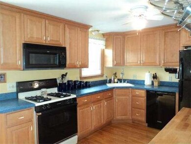 77 Main Blvd, Shrewsbury, MA 01545 - photo 4