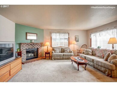 624 S Oak Place, Canby, OR 97013 - photo 4