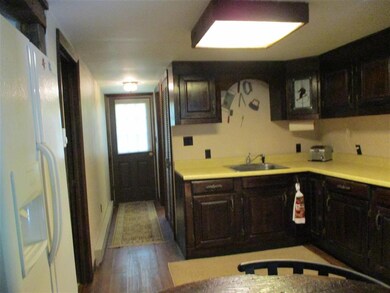 33 Forrest Ln, Newfane, VT 05345 - photo 6