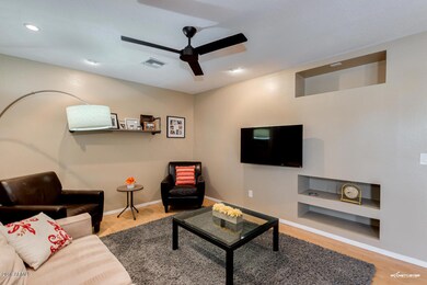 Entry/Living Room