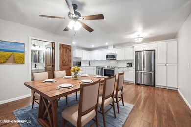 15.jpg-FULL - Dining Room - Standard - 0