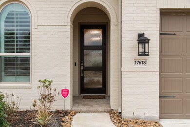 17618 Blushing Meadow St, Conroe, TX 77302 - photo 4