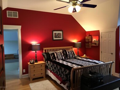 6814 Lake of the Woods CourtBedroom_1