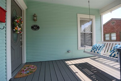 923 Pizer St, Houston, TX 77009 - photo 3