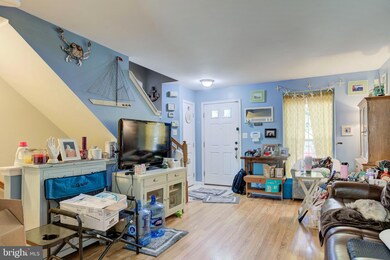 1839 Tiger Lily Cir, Woodbridge, VA 22192 - photo 2