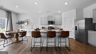 8208 Elkhorn Dr, Fairburn, GA 30213 - photo 7