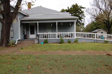 600 E Milam St, Ennis, TX 75119 - photo 2