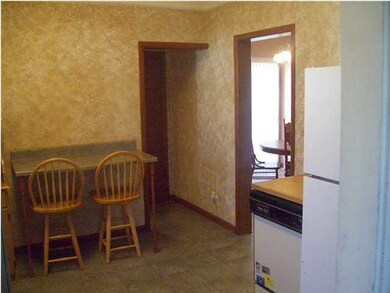 Eat in kitchen.