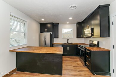 2925 Bethel Place, Powell, TN 37849 - photo 7