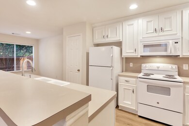 30 N Walden Elms Cir, Spring, TX 77382 - photo 7