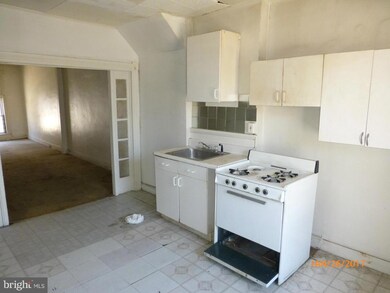 710 N Belnord Ave, Baltimore, MD 21205 - photo 7