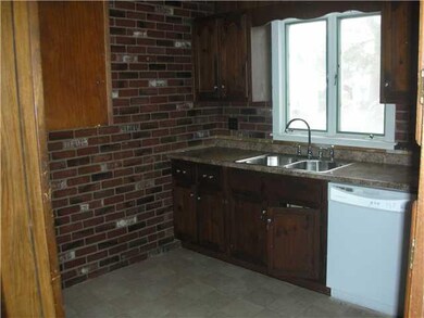 388 Stanley St, North Tonawanda, NY 14120 - photo 5