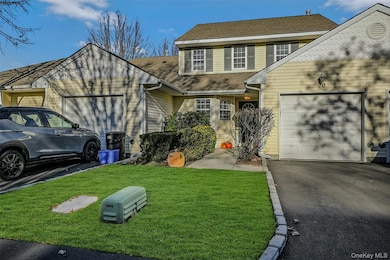 50 Strawberry Commons, Riverhead, NY 11901 - photo 2